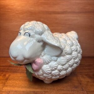 HERITAGE POTTERY PORCELAIN LAMB BANK 5” x 4”